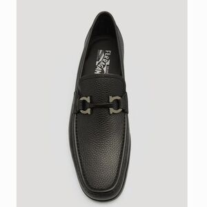 Ferragamo Men's  Grandioso Grained Black Calkskin Gancini Loafer size 8.5